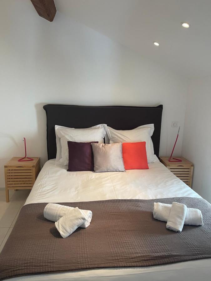 Grand appartement style loft bord de mer Propriano  Eksteriør billede